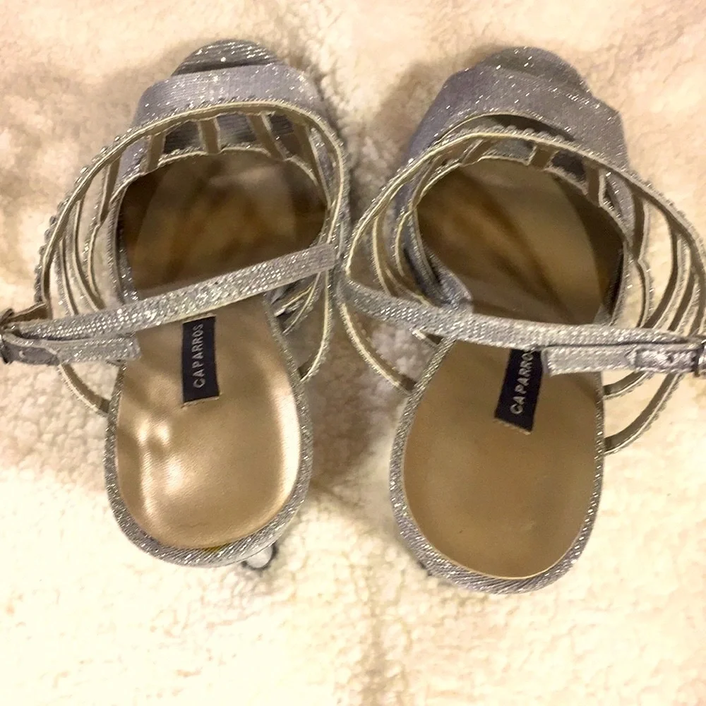 Caparros‎ Paris Silver Glimmer Jewel Heels. Size 9